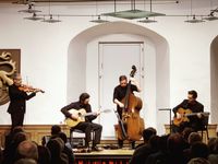 Das Joscho Stephan Quartett in der Besetzung Joscho Stephan (git), Sebastian Reimann (viol), Volker Kamp (bass), Sven Jungbeck (git)